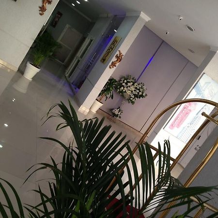כוויית Riviera Apartments מראה חיצוני תמונה